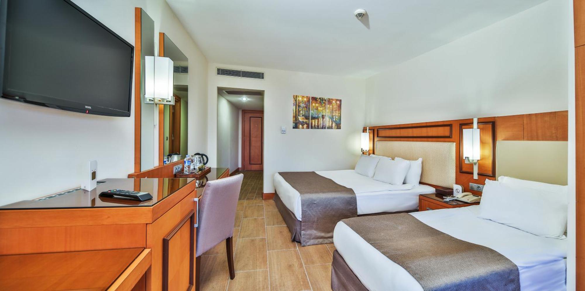 Standard Double or Twin Room with Side Seaview