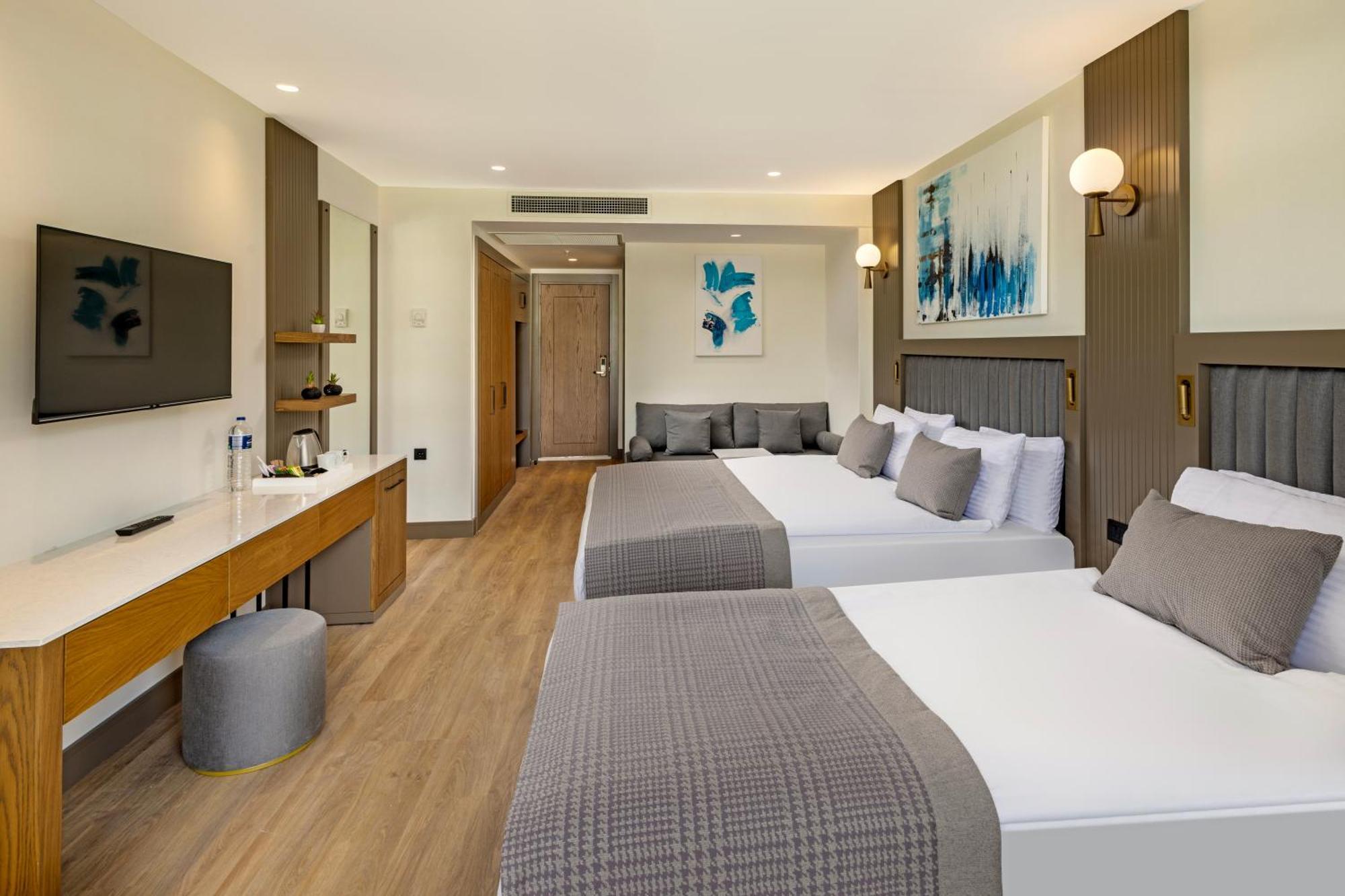 SUPERIOR QUAD STANDARD ROOM