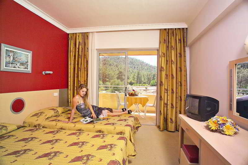 Doppelzimmer mit Poolblick