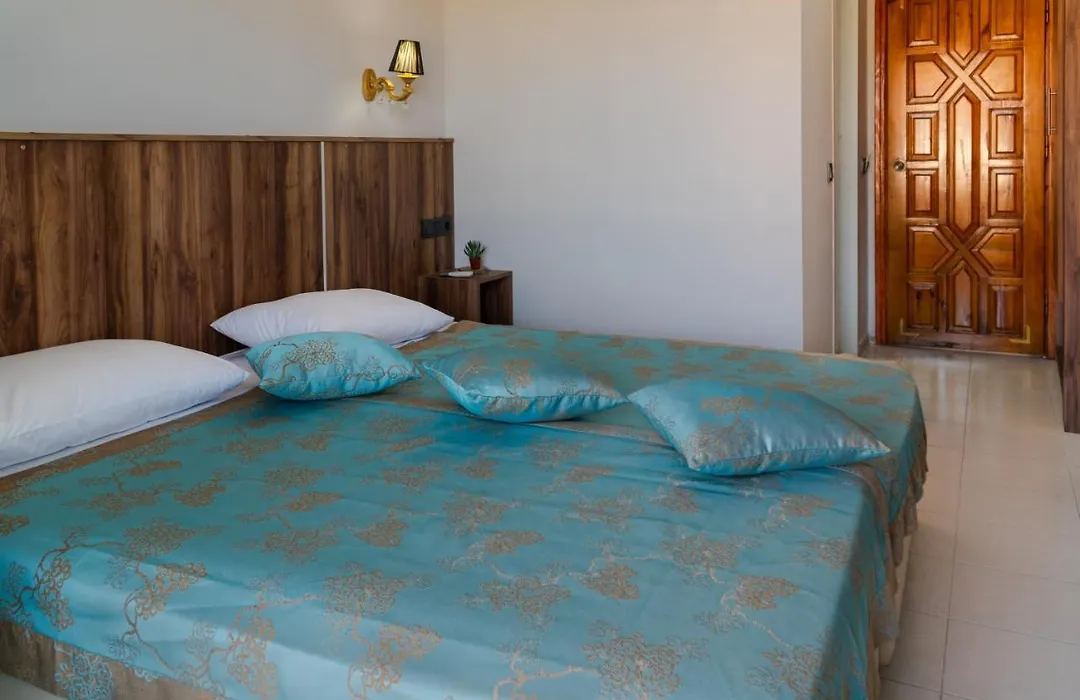 Elijah Hotel-1