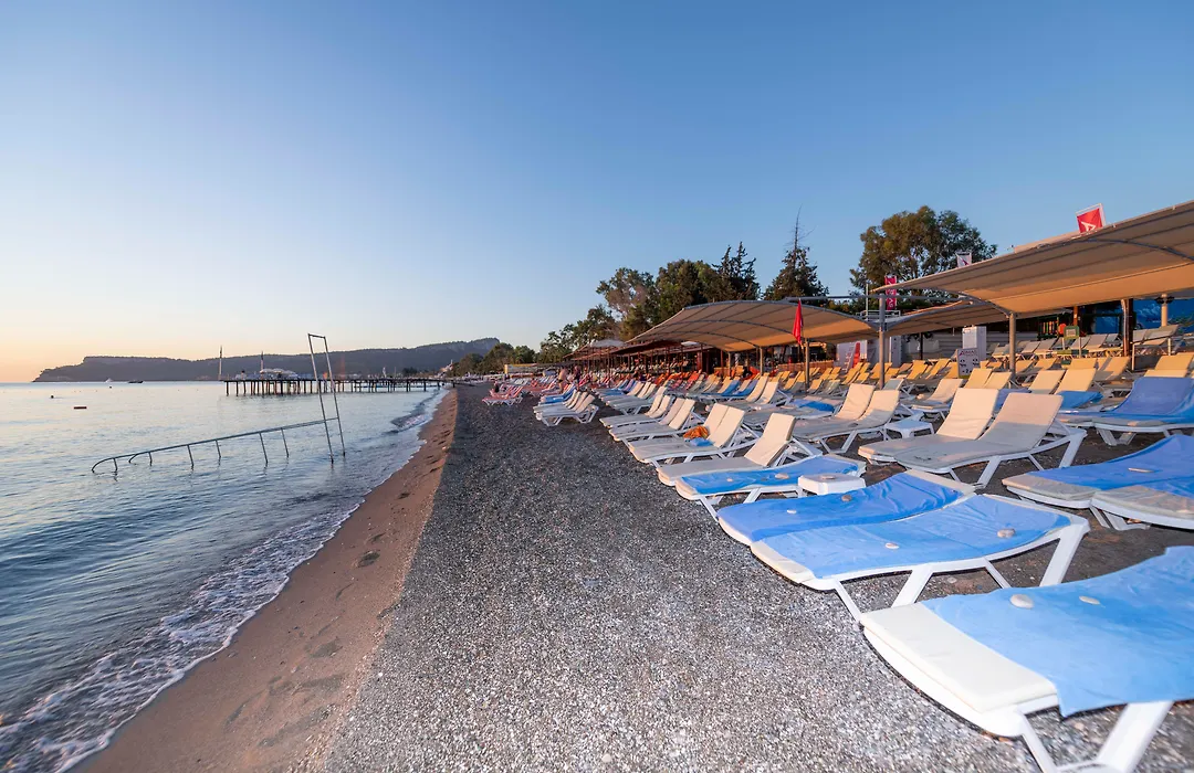 Armas Beach-1