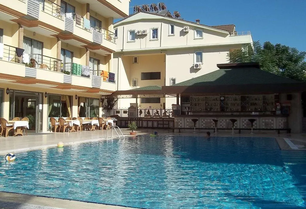 Grand Lukullus Hotel-1