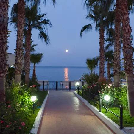Club Akman Beach Hotel-2