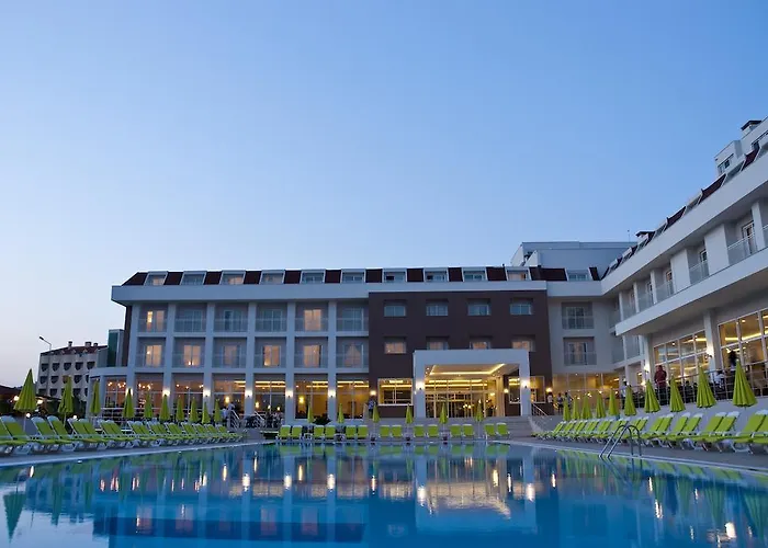 Mg White Lilyum Otel Kemer
