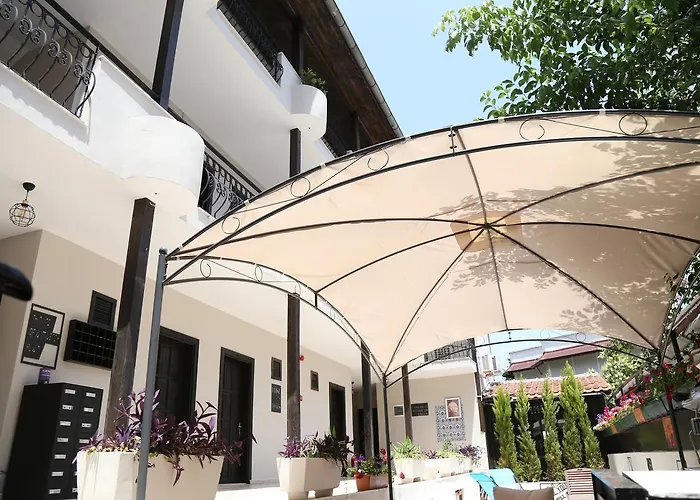Derin Luxury Hotel