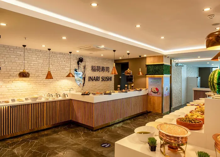 Sailor'S Beach Club